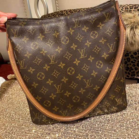 Authentic Louis Vuitton looping GM - Picture 2 of 8